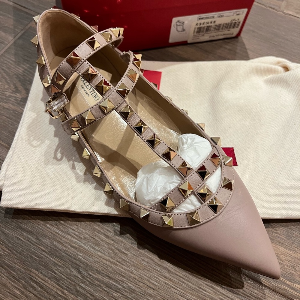 Valentino flats